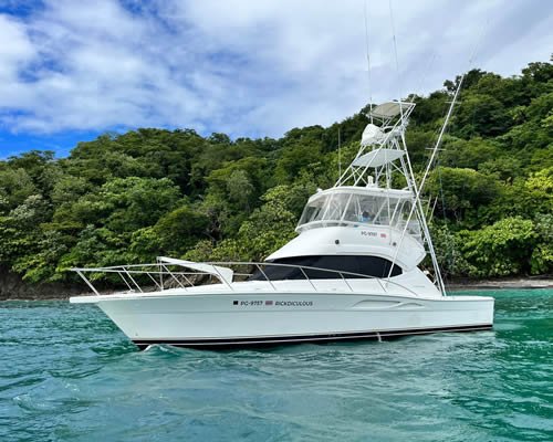 Sport fishing boats in Gulf Papagayo.